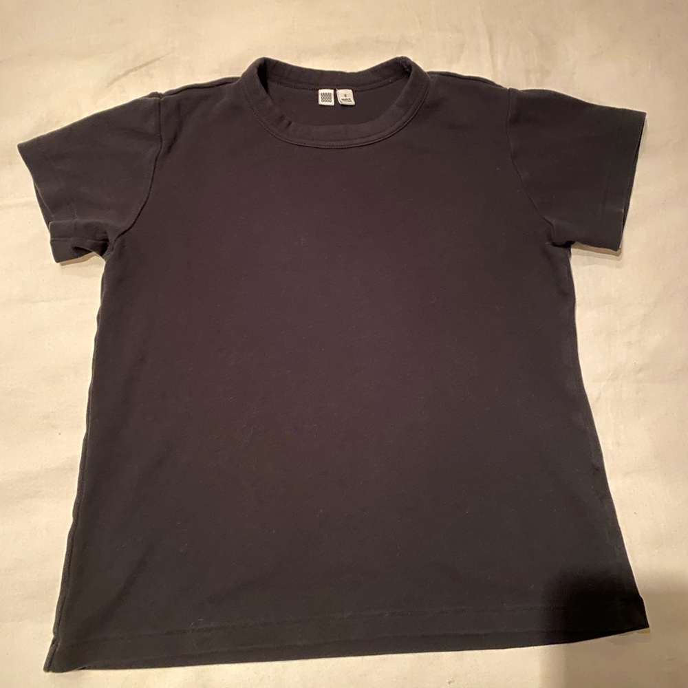 Uniqlo U Women’s Black Tshirt